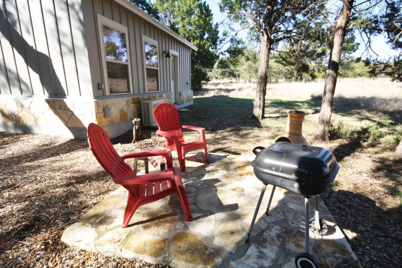 Cabins At Flite Acres - Texas Sage Wimberley Exterior photo